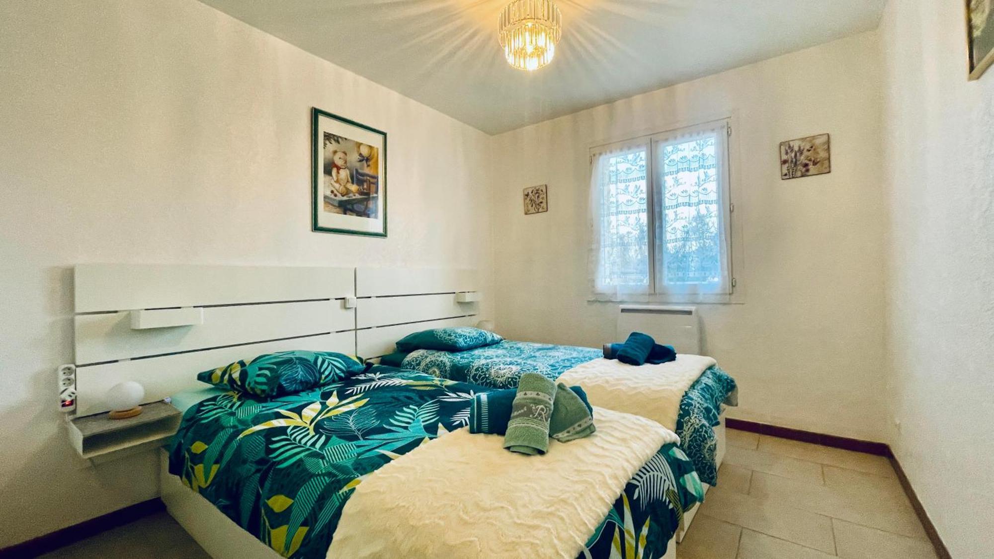 LUBERON EN PROVENCE GITE 3 CHAMBRES avec PISCINE PRIVEE Cheval-Blanc Extérieur photo